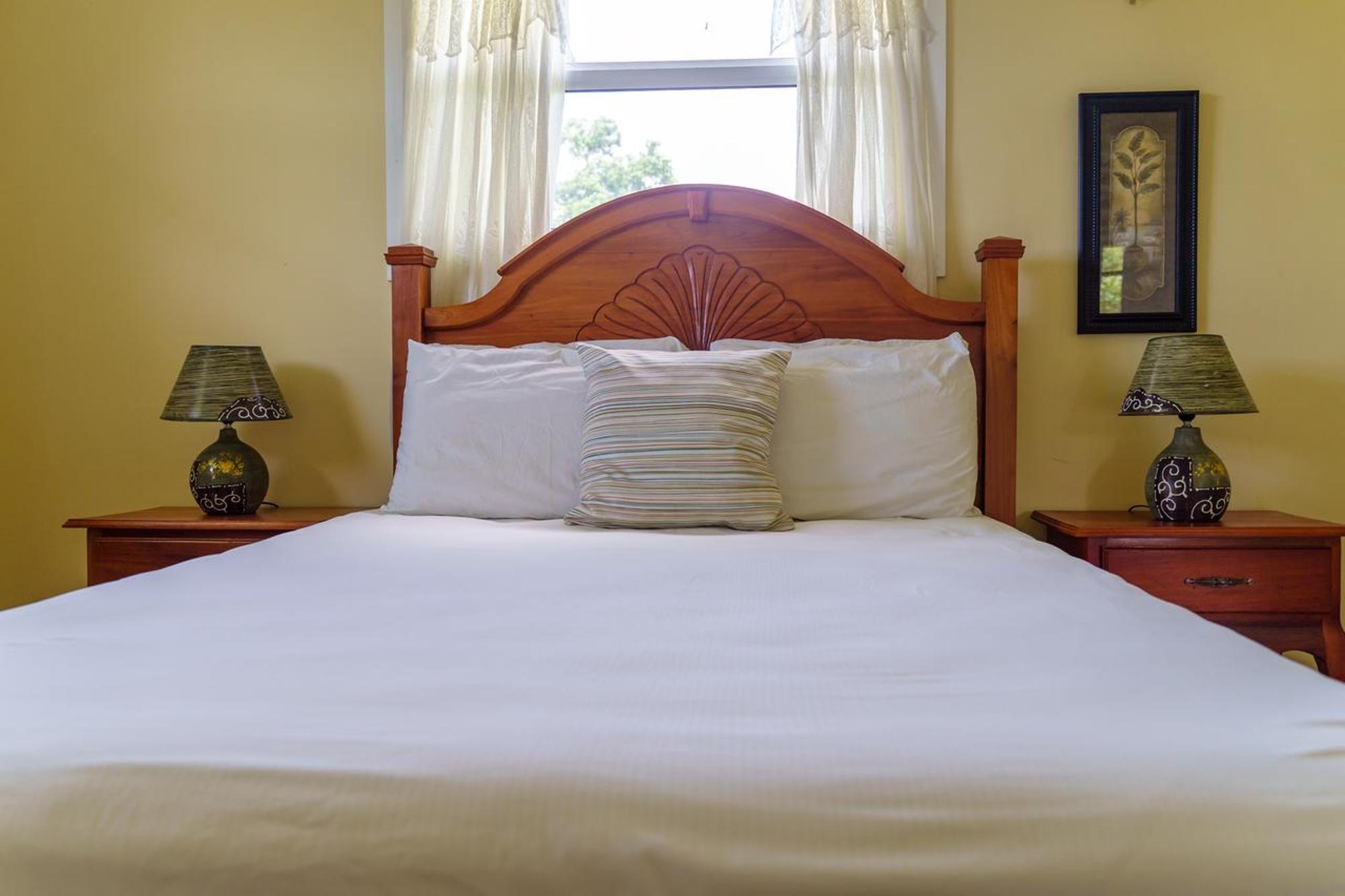 The Westender Inn Негрил Стая снимка
